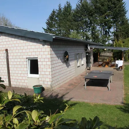 Holiday home Am Maibuesch - Rollstuhlgerecht Ulmen