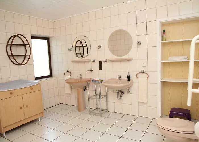 Semesterbostad Am Maibuesch - Rollstuhlgerecht Ulmen